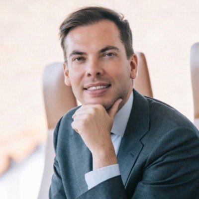 Dealmaker photo