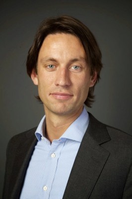 Dealmaker photo