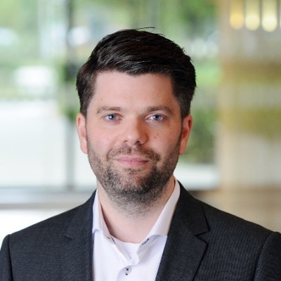 Dealmaker photo