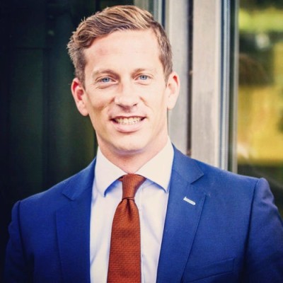 Dealmaker photo