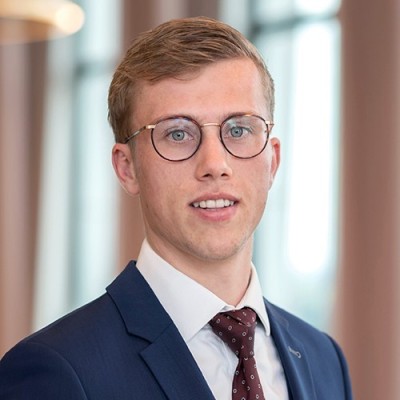 Dealmaker photo