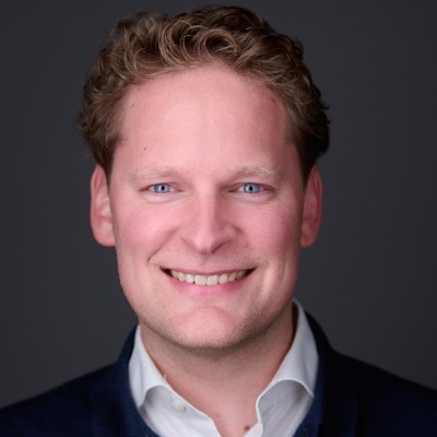 Dealmaker photo
