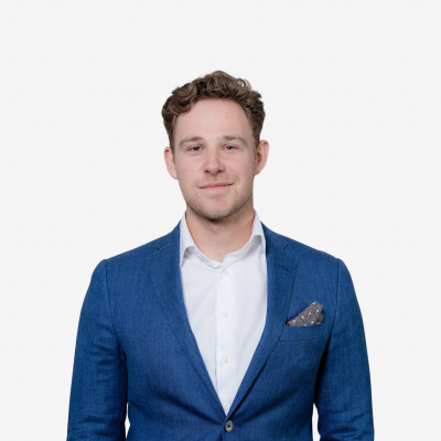 Dealmaker photo