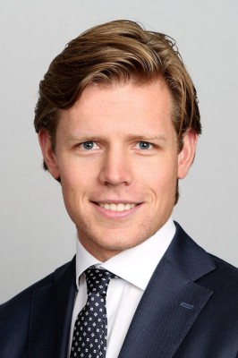 Dealmaker photo