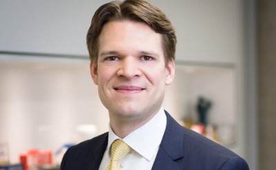 Dealmaker photo