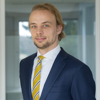 Dealmaker photo