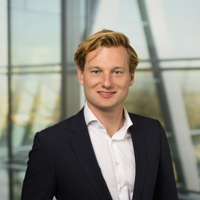 Dealmaker photo