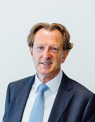 Dealmaker photo