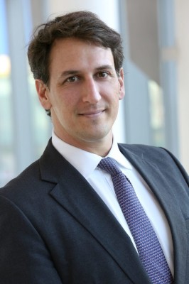 Dealmaker photo
