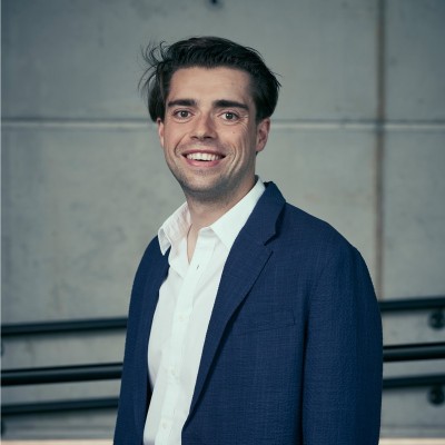 Dealmaker photo