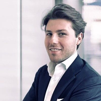 Dealmaker photo