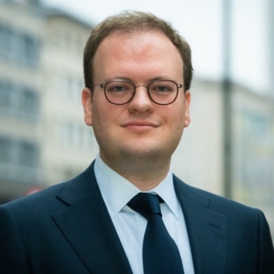 Dealmaker photo