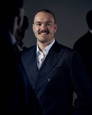 Dealmaker photo