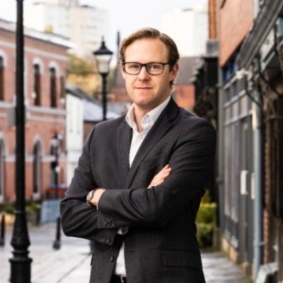 Dealmaker photo