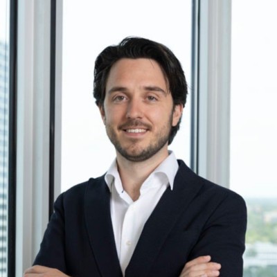Dealmaker photo