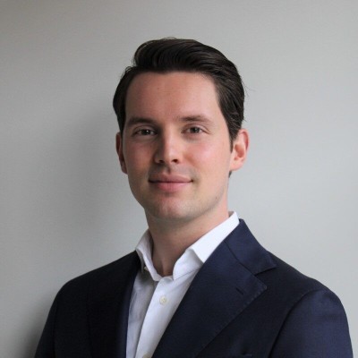 Dealmaker photo