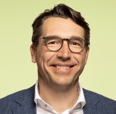 Dealmaker photo