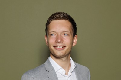 Dealmaker photo