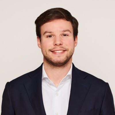 Dealmaker photo