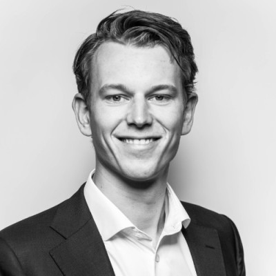 Dealmaker photo