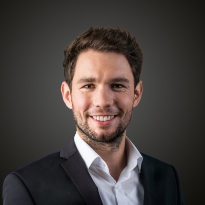 Dealmaker photo