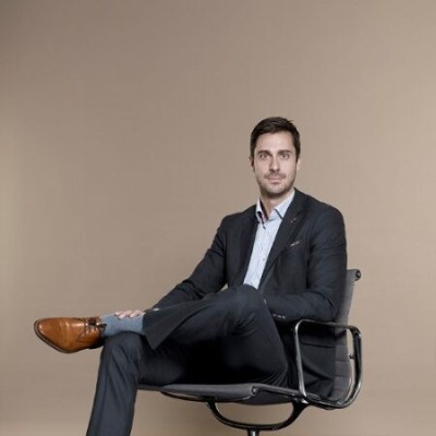 Dealmaker photo