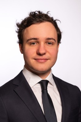 Dealmaker photo