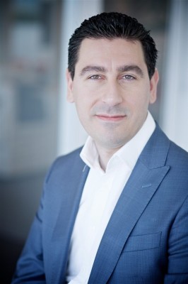 Dealmaker photo