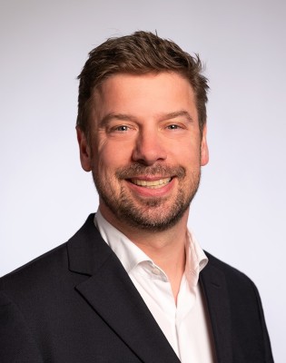 Dealmaker photo