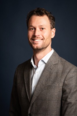 Dealmaker photo