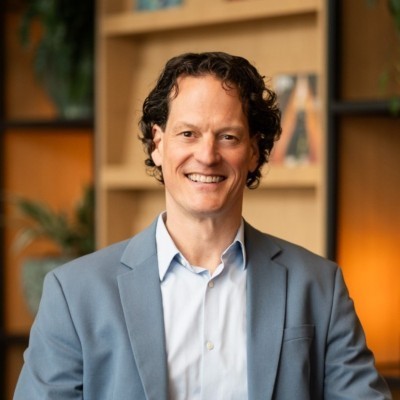 Dealmaker photo
