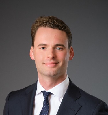 Dealmaker | Alexander Bodar