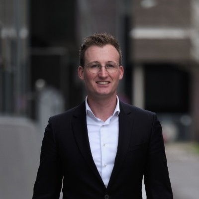 Dealmaker photo