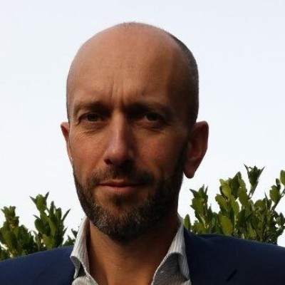 Dealmaker photo