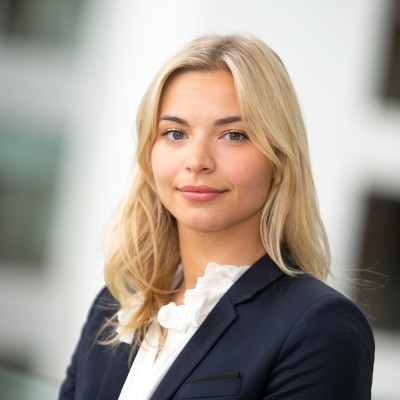 Dealmaker photo