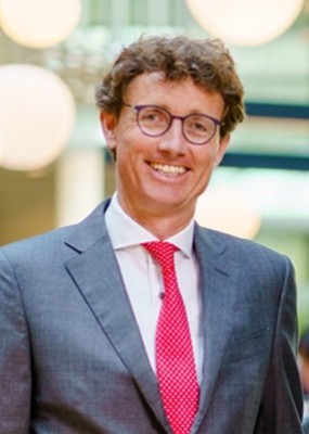 Dealmaker photo
