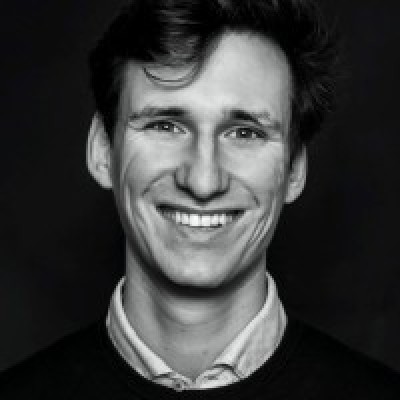 Dealmaker photo