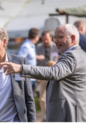 Dealmaker photo