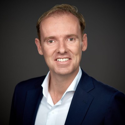 Dealmaker photo