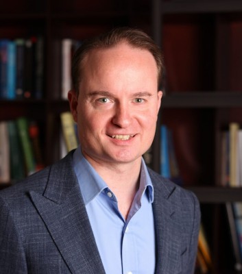 Dealmaker photo