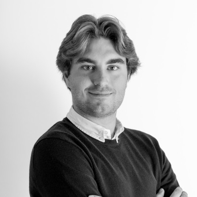 Dealmaker photo
