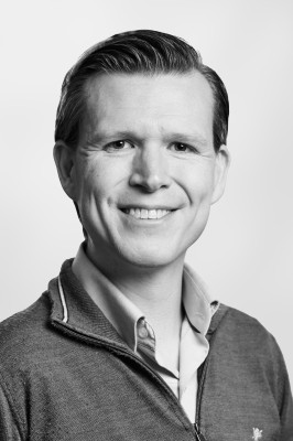 Dealmaker photo