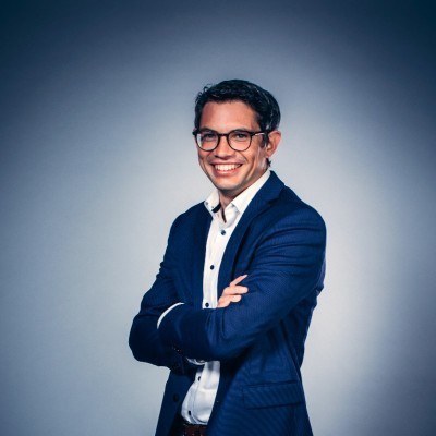 Dealmaker photo