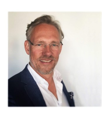 Dealmaker photo