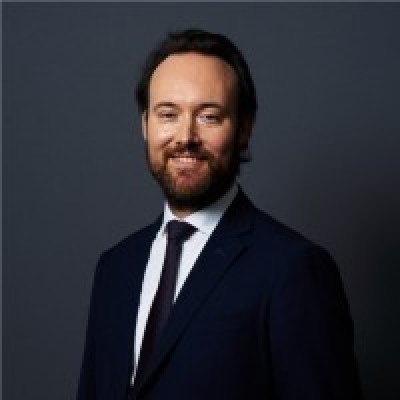 Dealmaker photo