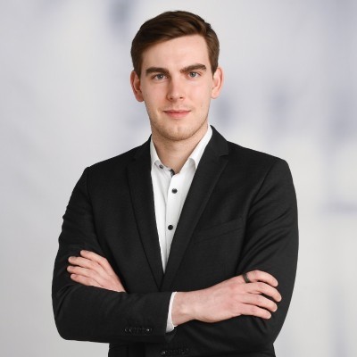 Dealmaker photo