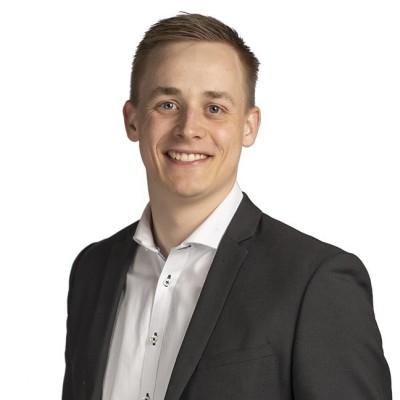 Dealmaker photo