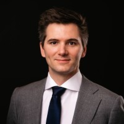 Dealmaker photo
