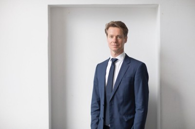 Dealmaker photo