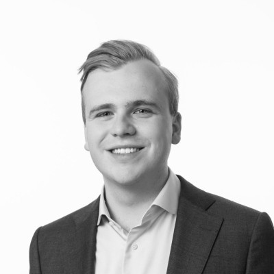 Dealmaker photo